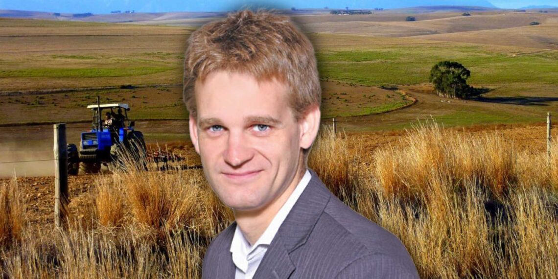 With President Cyril Ramaphosa’s approval of the Expropriation Act, opinions are divided. Agbiz CEO Theo Boshoff sheds light on the facts behind the controversy. Photo: Food For Mzansi