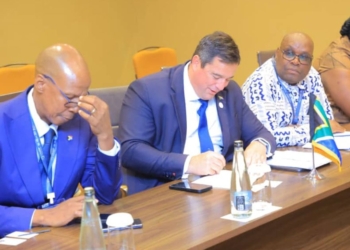Mooketsa Ramasodi, director-general of the department of agriculture and rural development, and agriculture minister John Steenhuisen at the African Fertiliser and Soil Health Summit in Kampala, Uganda. Photo: Supplied/Food For Mzansi