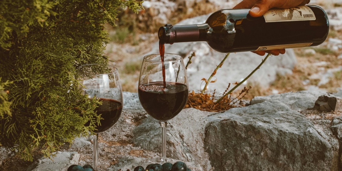 The wine industry leaders will gather in May to paint a picture of the industry during the South Africa Wine Summit. Photo: Pexels