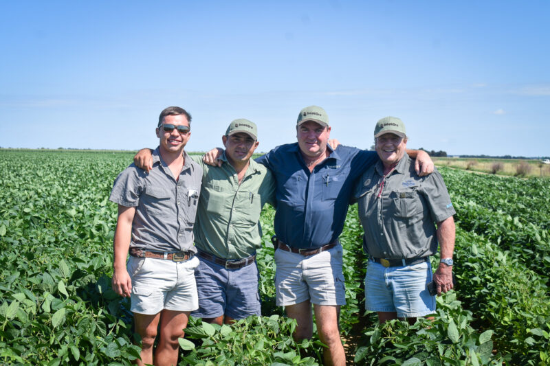 InteliGro’s expert crop advisors in the field, offering hands-on support to farmers, ensuring proper compliance with regulations and promoting sustainable farming practices for a healthier, more productive future. Photo: Supplied/Food For Mzansi