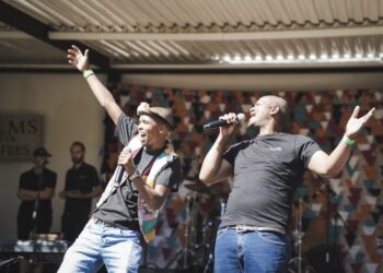 Jason Baartman from Laastedrift farm and Victor Fredericks from Speenvlei farm, both in the Western Cape, light up the stage with their powerful performances at an earlier Solms Delta-Oesfees event. Photo: Supplied/Food For Mzansi