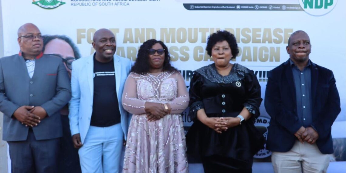 KwaZulu-Natal MEC Thembeni kaMadlopha-Mthethwa (in the middle) called on churches to play their role in food security. Photo: Supplied/Food For Mzansi