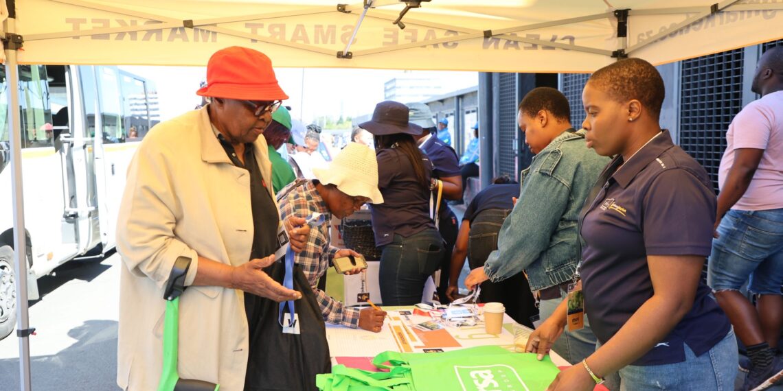 Entrepreneurs engage with buyers and share their innovative offerings during Joburg Market Farmers’ and SMME Day. Photo: Supplied/Food For Mzansi