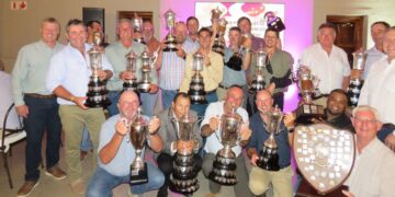 All the proud winners Ceres Fruit Growers Awards. Photo: Tru-Cape Marketing