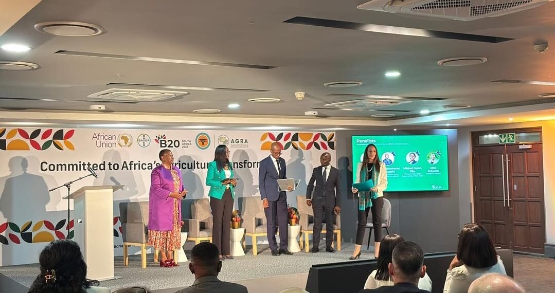 Pictured from left to right at the B20 Sustainable Food Systems dialogue on Africa’s Agricultural Transformation to Advance Trade, Innovation and Resilience: Alice Ruhweza from AGRA; Mildred Nadah Pita from Bayer; Mooketsa Ramasodi, DG
of the department of agriculture; Dr Ildephonse Musafiri; and Chania Frost, associate partner. Photo: Supplied Food For Mzansi