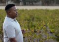 Explore the inspiring story of Sherwin van Wyk, founder of Brothers in Vines. Learn how he transitioned from a Groot Constantia intern to a visionary winemaker, using a "virtual cellar" to craft premium wines and uplift 30 families in the Western Cape. Photo: Supplied/Food For Mzansi