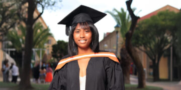 Meet Lucinda Arendse — a teacher, mother, and role model who turned her apple farm experience into a life lesson in perseverance. From harvesting fruit to shaping young minds, her journey reminds us that no dream is too distant. Photo: Tru-Cape Marketing