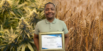 Dr Tshepo Lechaba, a researcher in the Pharmaceutical and Biotech Advancement in Africa (PBAA) group at TUT’s department of pharmaceutical sciences. Photo: Gareth Davies/Food For Mzansi
