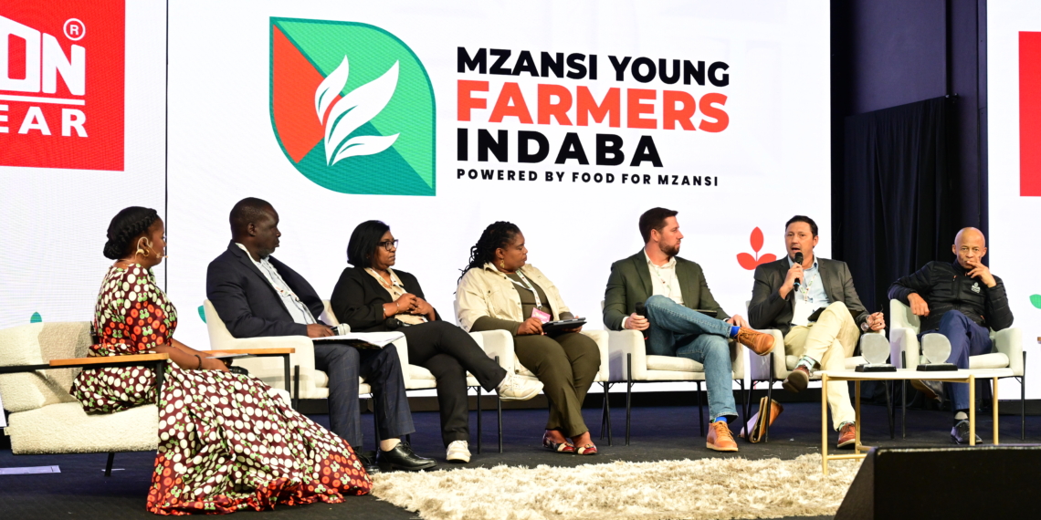 From left to right: Mmatsheko Mosito, panel moderator; Sello Makhubela, CEO of Joburg Market; Leona Archary, CEO of Agricultural Development Agency; Dr Mankodi Moitse, CEO of Kagiso Trust; Bertie Huggett, CEO of FNB Commercial Agri; Pieter Pienaar, Credit Sales and Marketing Manager at John Deere Financial; and Sydney Soundy, Chief Strategy Officer at Land Bank, discuss the way forward on investment and how to keep farmers meaningfully included in the agricultural value chain.
Photo: Food For Mzansi