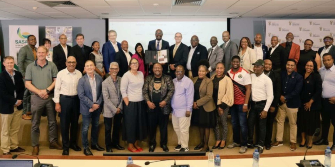 The South African sugar industry has given the second phase of the Sugar Industry Master Plan a thumbs up at the recent signing. Photo: DTIC