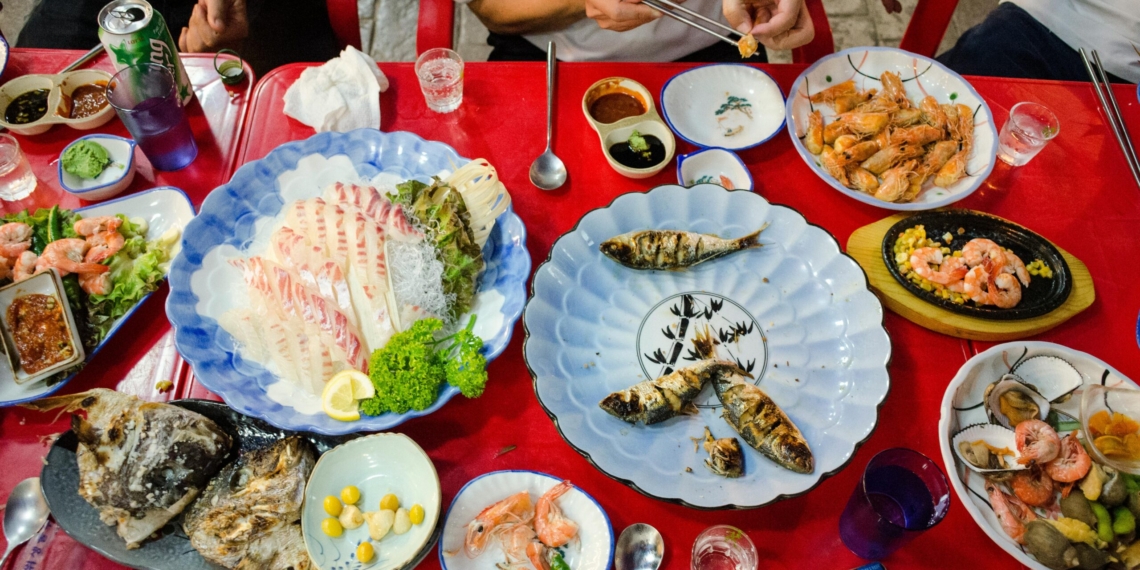 A look at consumer spending in the local food industry.
Photo: Pexels