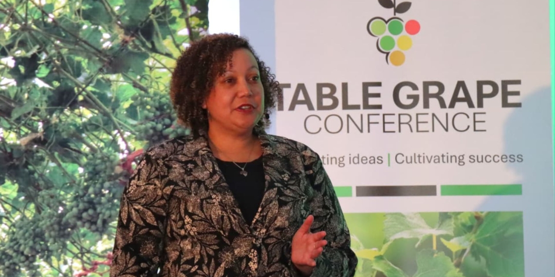 SATI CEO Mecia Petersen delivering the keynote address on collaboration and innovation at the Table Grape Conference 2026.  Photo: Marike Brits