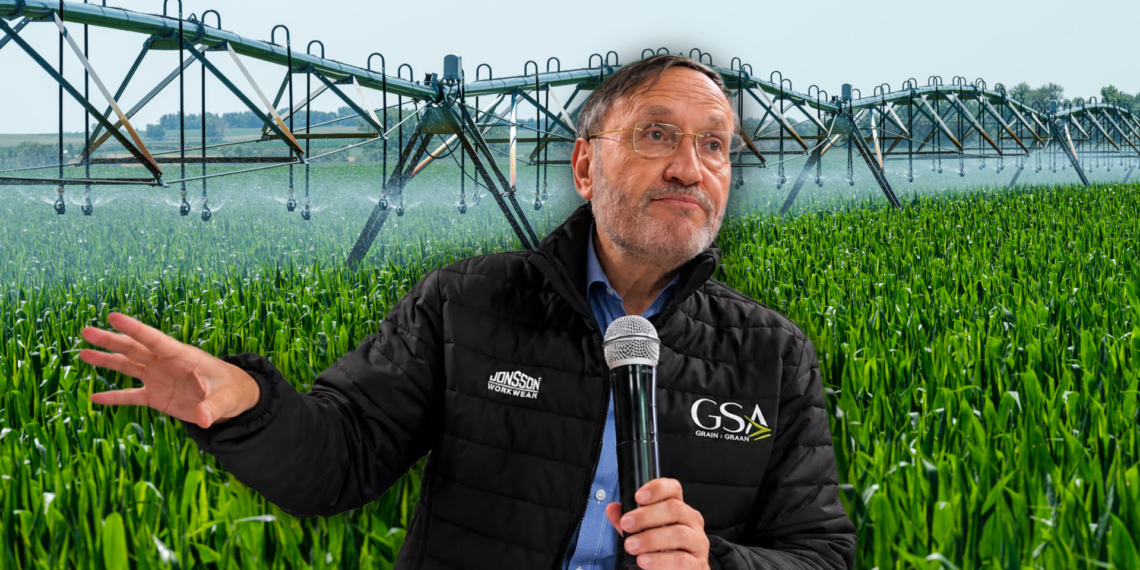 The newly appointed deputy minister of water and sanitation, Dr Jack Bloom, presented at Nampo Cape during a session hosted by Food For Mzansi. Photo: Gareth Davies/Food For Mzansi
