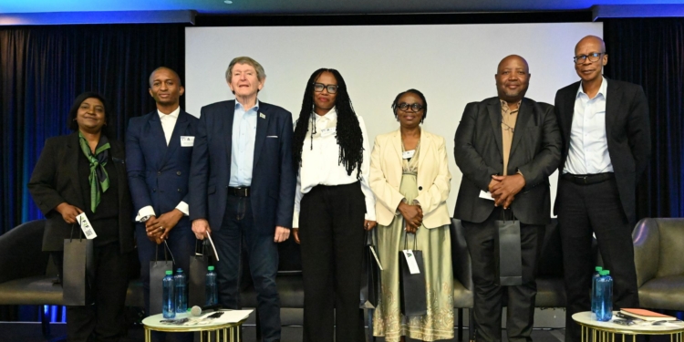 Agricultural leaders at the Agricultural Development Agency (Agda) Annual Stakeholder and Member Engagement Conference in Boksburg, Gauteng. From left: Leona Archary, Inkosi Mkhize, Kallie Schoeman, Keneilwe Nailana-Mabona, Nomtandazo (Thandi) Moyo, Dr Dan Mosia, and Mooketsa Ramasodi, during discussions on land reform and support. Photo: Pexels