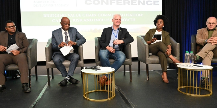 Agricultural leaders at the Agda Congress reveal why market access, value addition, and partnerships are essential for scaling emerging farming operations. From left to right: Sizwe Dludla, AJ Mthembu, Dr Tobias Doyer, Gauteng MEC for agriculture and rural development Vuyiswa Ramokgopa, and Johan Kotzé. Photo: Supplied/Food For Mzansi